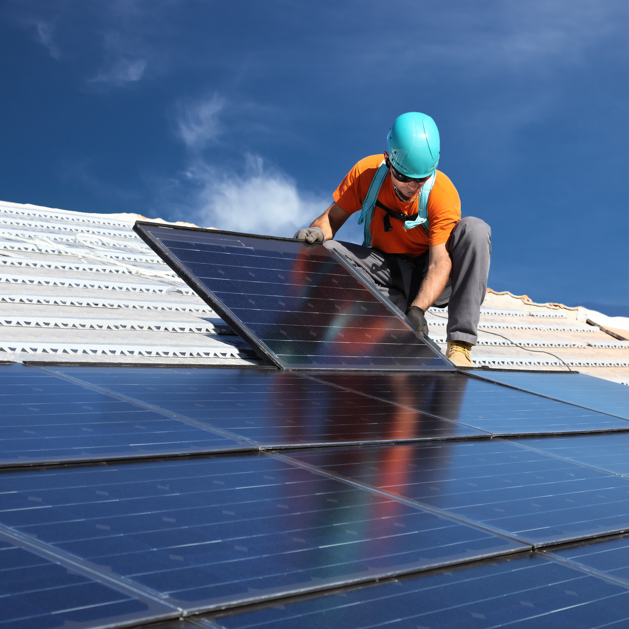 how-a-diy-solar-panel-installation-can-end-up-costing-you-more