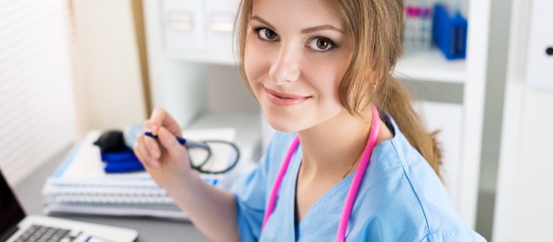 how to become a medical assistant
