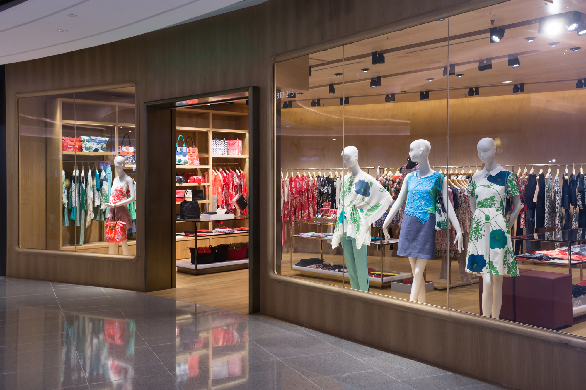 9 Visual Merchandising Tips All Retailers Need to Know ...